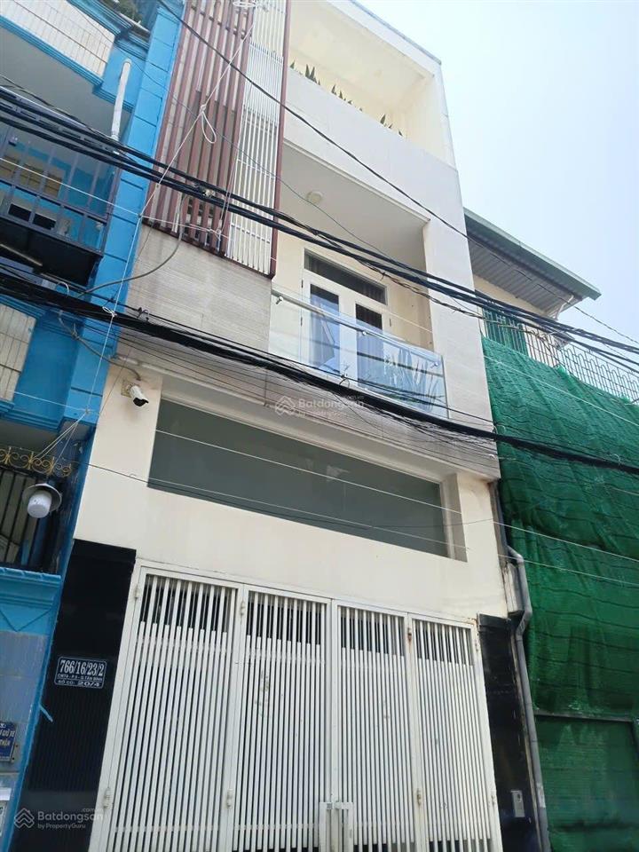 Xuất cảnh bán gấp nhà cách mạng tháng 8 ngay công viên lê thị riêng, hẻm xe tải thông ra hoàng sa