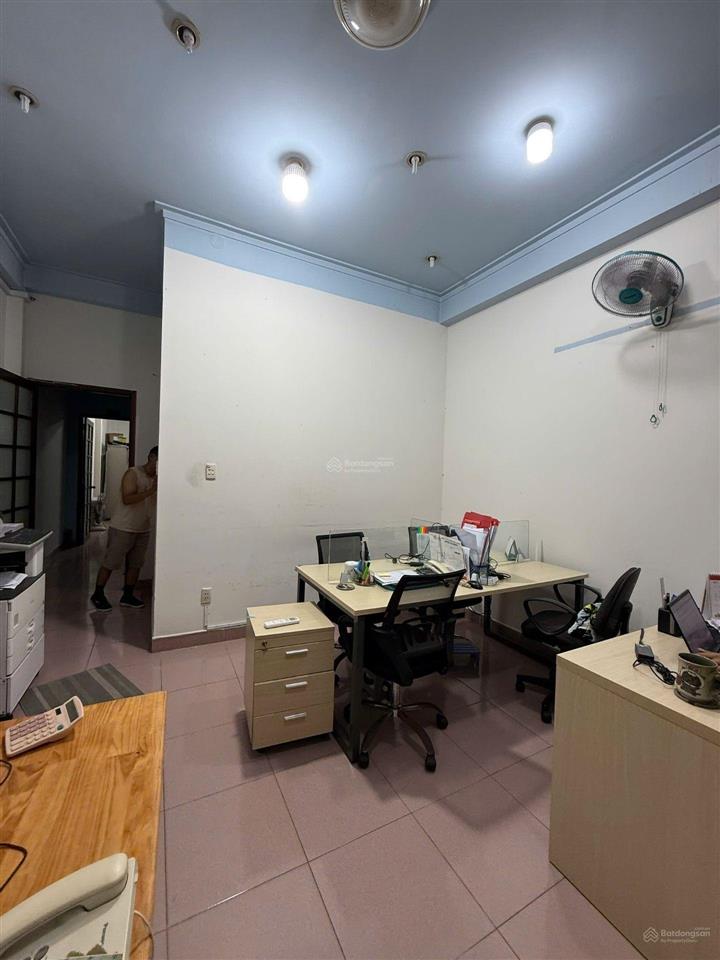 Hẻm xe tải cộng hòa, tân bình, cạnh nhà ga t3, gần siêu thị và trường học, pháp lý đầy đủ