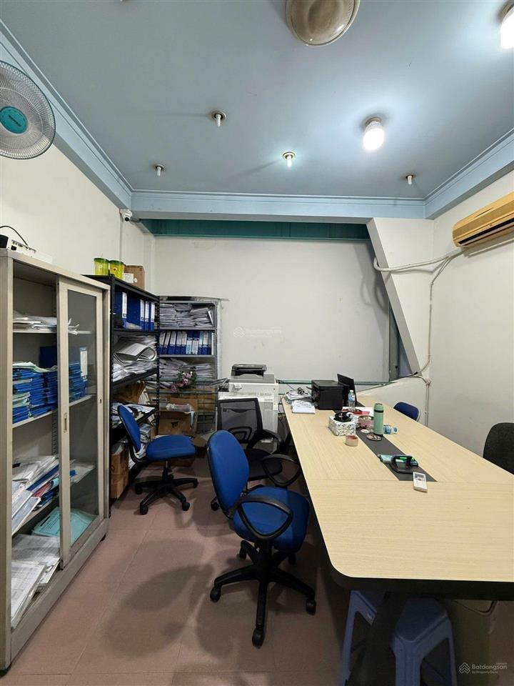 Hẻm xe tải cộng hòa, tân bình, cạnh nhà ga t3, gần siêu thị và trường học, pháp lý đầy đủ