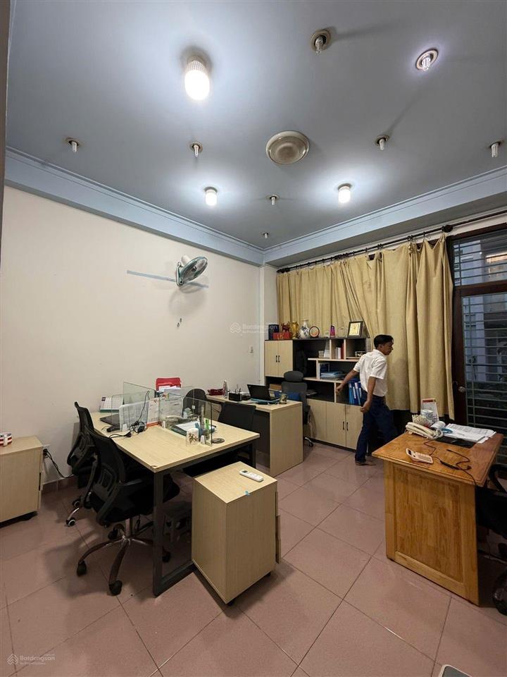 Hẻm xe tải cộng hòa, tân bình, cạnh nhà ga t3, gần siêu thị và trường học, pháp lý đầy đủ