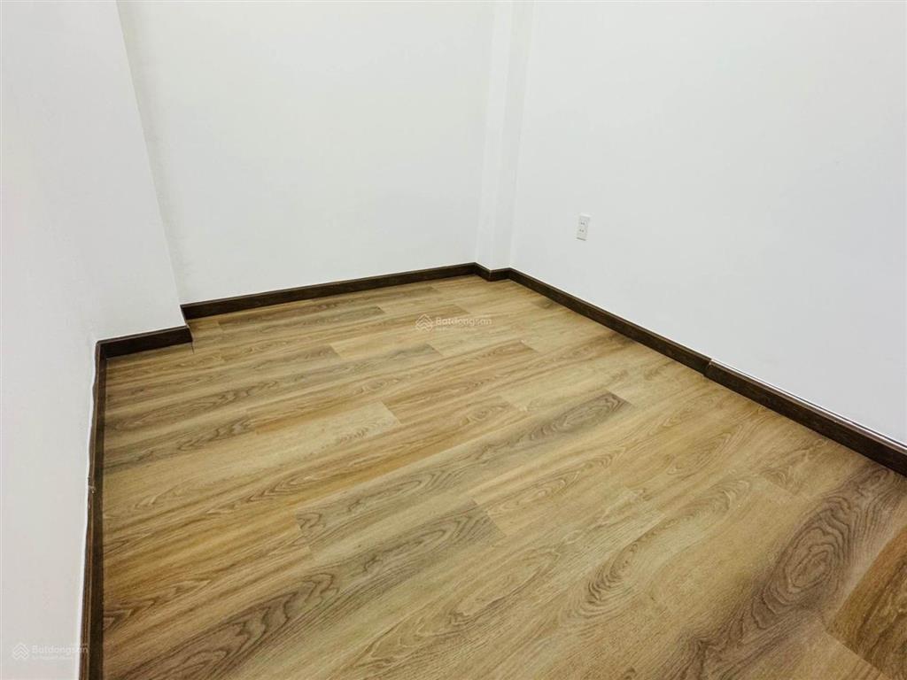 Cho thuê mặt bằng lê văn sỹ, giá ưu đãi 6 triệu, 20m2, 1 tầng, 5m mặt tiền