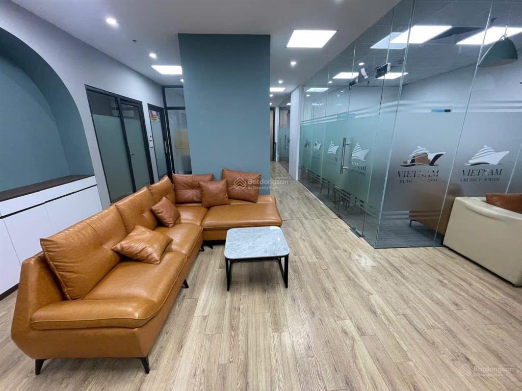 Bql golden west lê văn thiêm cho thuê 500m2 cắt nhỏ từ 150m2 sẵn nội thất đẹp vào luôn