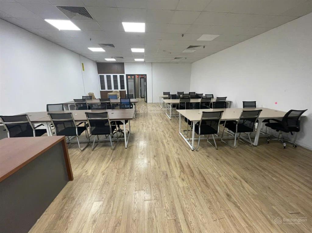 Bql golden west lê văn thiêm cho thuê 500m2 cắt nhỏ từ 150m2 sẵn nội thất đẹp vào luôn