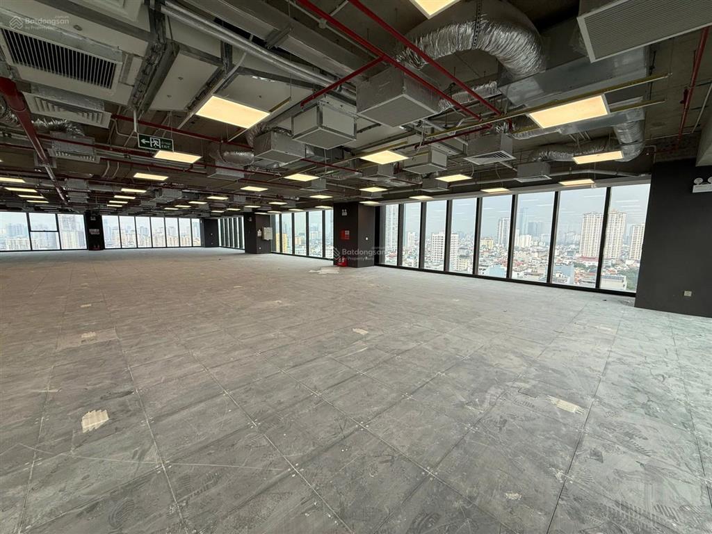 Cho thuê vp the marc 88 trần thái tông 500m2 cắt nhỏ từ 100m2 view siêu đẹp hạng a vào được luôn