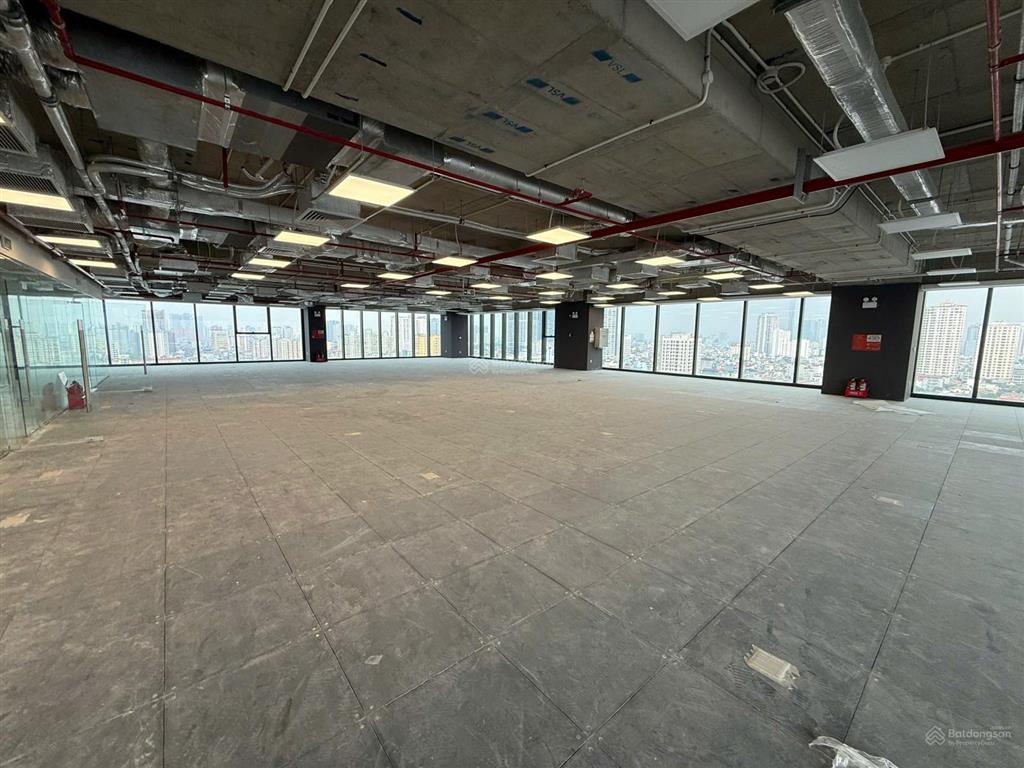 Cho thuê vp the marc 88 trần thái tông 500m2 cắt nhỏ từ 100m2 view siêu đẹp hạng a vào được luôn