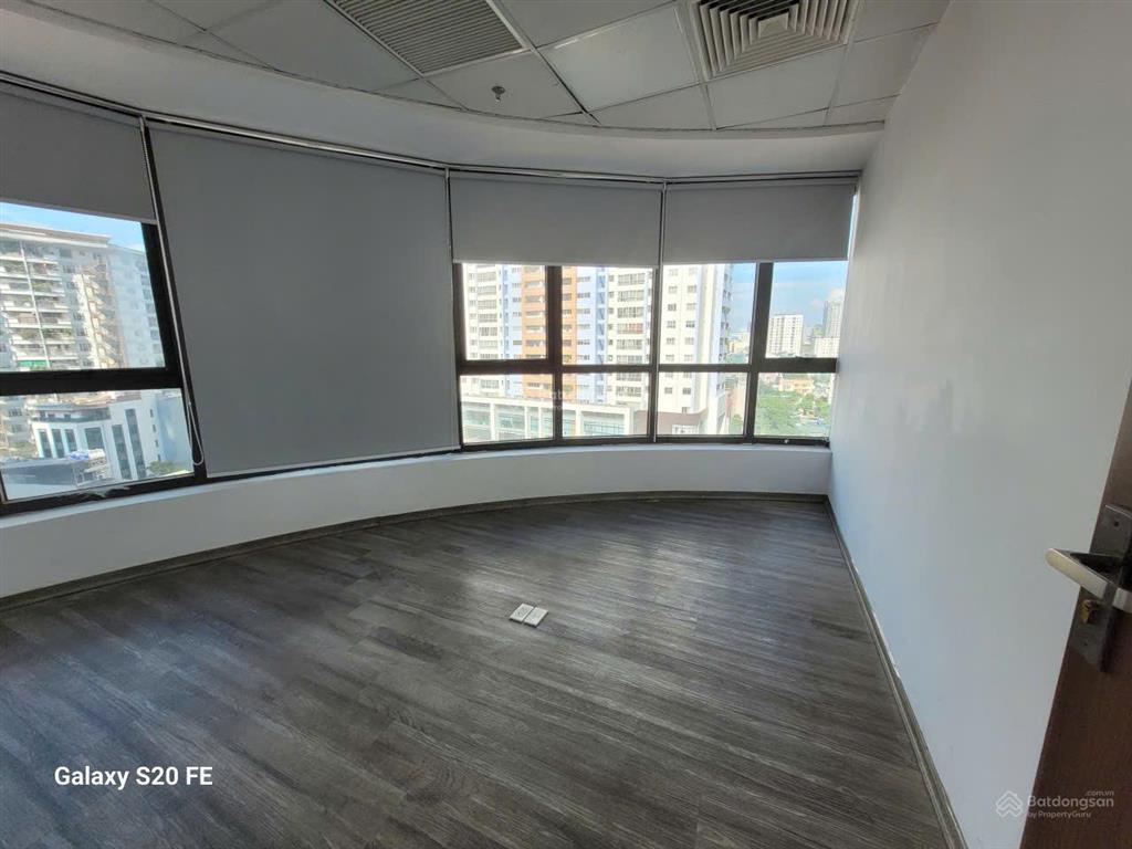 Cho thuê văn phòng 200m2 cắt từ 100m2 sun square lê đức thọ theo yêu cầu, sẵn nội thất