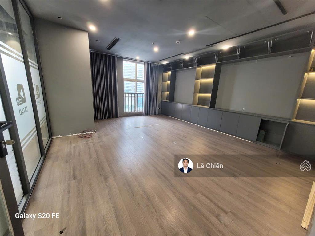 Bql cho thuê văn phòng sudico mễ trì trống 200m2 có cắt nhỏ từ 70m2 đầy đủ nội thất vào luôn