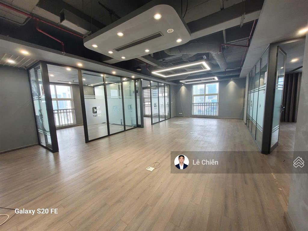 Bql cho thuê văn phòng sudico mễ trì trống 200m2 có cắt nhỏ từ 70m2 đầy đủ nội thất vào luôn