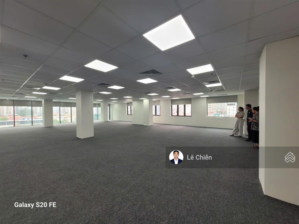 Bql cho thuê vp times tower lê văn lương 300m2 có cắt diện tích, sẵn nội thất, có thể lấy vào luôn