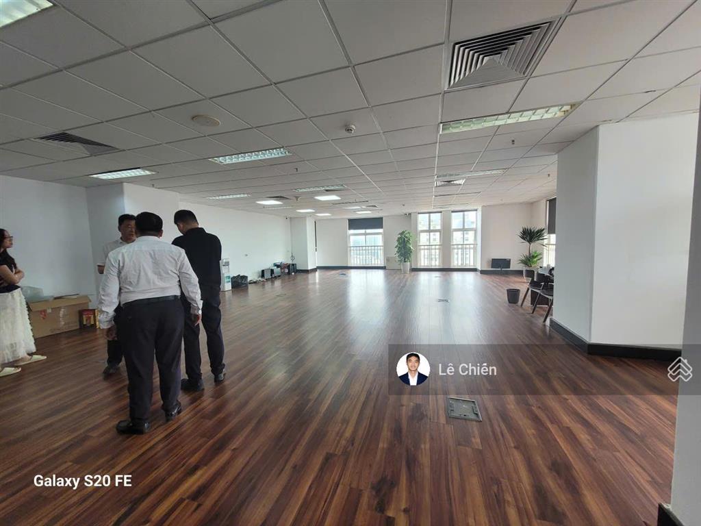 Vp thuê tòa sông đà phạm hùng 300m2 cắt từ 100m2 theo nhu cầu có nội thất vào được luôn