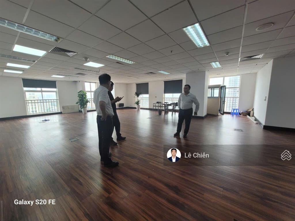 Vp thuê tòa sông đà phạm hùng 300m2 cắt từ 100m2 theo nhu cầu có nội thất vào được luôn