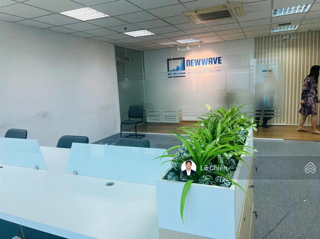 Bql mitec dương đình nghệ cho thuê 200m² (cắt từ 100m²) view hồ đẹp sẵn nội thất