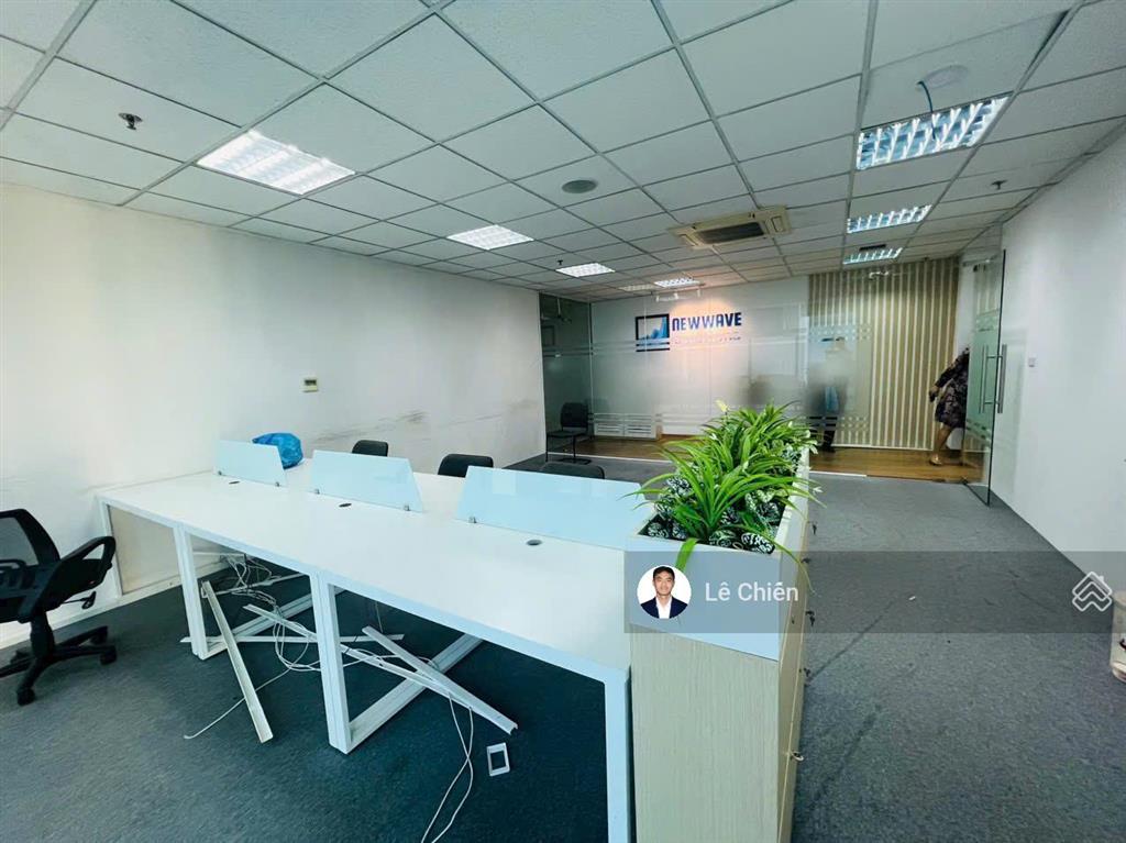 Bql mitec dương đình nghệ cho thuê 200m² (cắt từ 100m²) view hồ đẹp sẵn nội thất