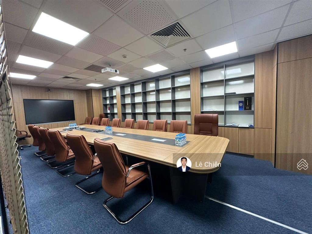Nhượng văn phòng cic 219 trung kính 500m2 cắt từ 200m2 sẵn nội thất, view đẹp theo nhu cầu
