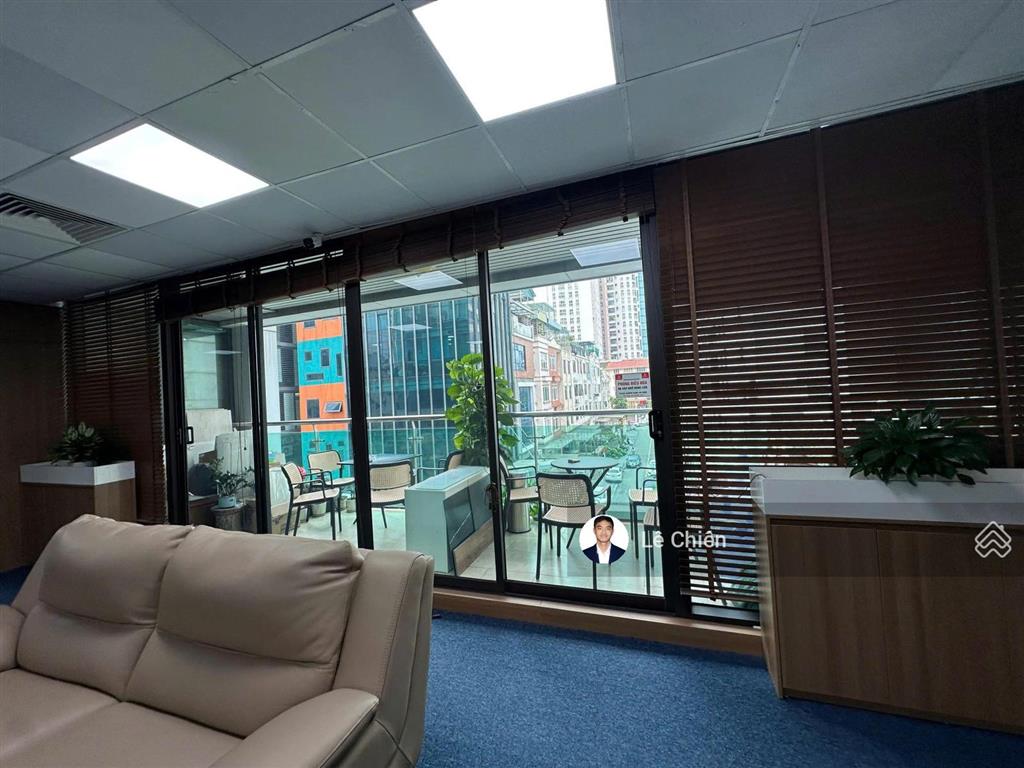 Nhượng văn phòng cic 219 trung kính 500m2 cắt từ 200m2 sẵn nội thất, view đẹp theo nhu cầu