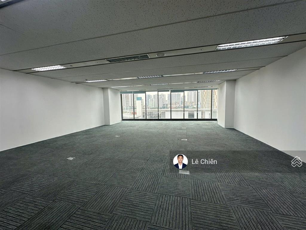 Cđt cho thuê vp charmvit trần duy hưng 200m2 cắt nhỏ từ 80m2 sẵn nội thất đẹp hạng a