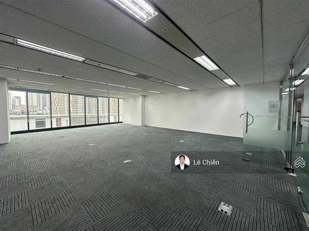 Cđt cho thuê vp charmvit trần duy hưng 200m2 cắt nhỏ từ 80m2 sẵn nội thất đẹp hạng a