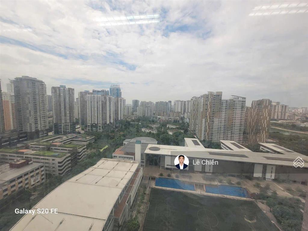 Cđt cho thuê vp charmvit trần duy hưng 200m2 cắt nhỏ từ 80m2 sẵn nội thất đẹp hạng a