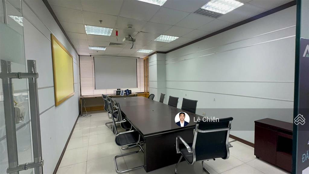 Bql cho thuê diamond lê văn lương 300m2 sẵn nội thất, cắt nhỏ 100m2 vào làm việc được luôn