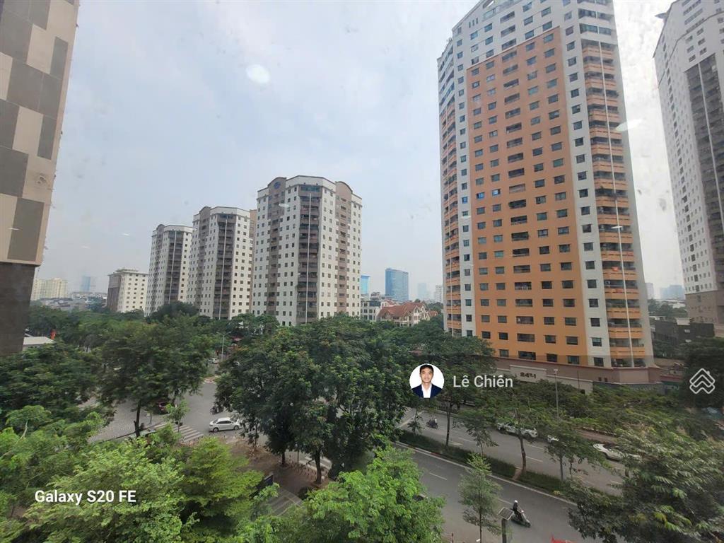 Cđt nhượng vp n05 hoàng đạo thúy 500m2 cắt nhỏ từ 200m2 có sẵn nội thất vào được luôn