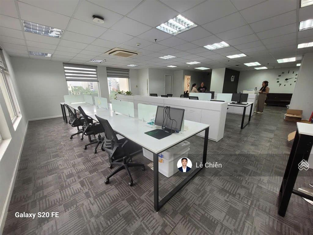 Vp thuê tòa sông đà phạm hùng 200m2 cắt từ 100m2 theo nhu cầu có nội thất vào được luôn