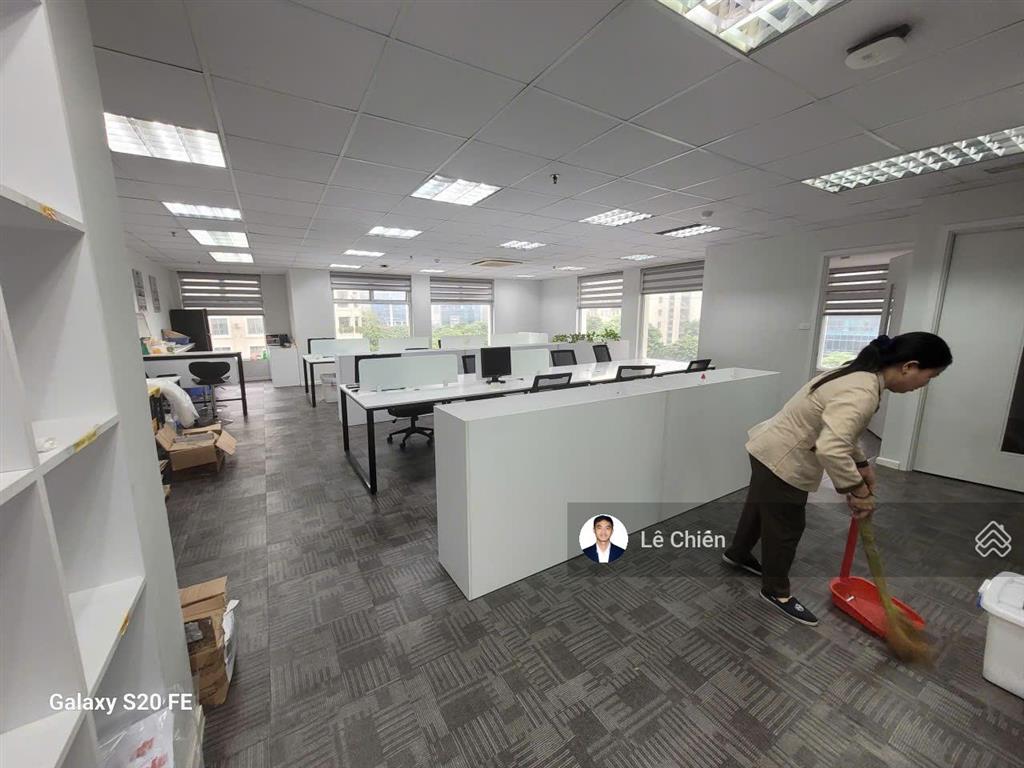 Vp thuê tòa sông đà phạm hùng 200m2 cắt từ 100m2 theo nhu cầu có nội thất vào được luôn