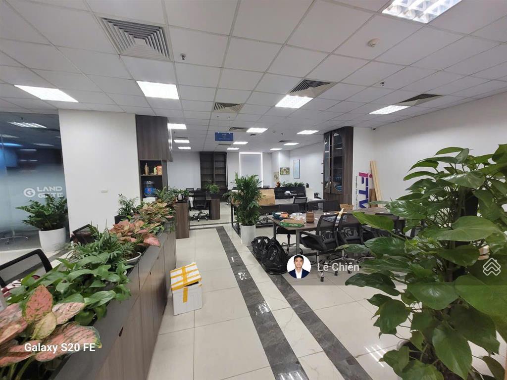Bql cho thuê vp 300m2, cắt nhỏ được từ 100m2, nhượng nội thất, có thể lấy hapulico vũ trọng phụng