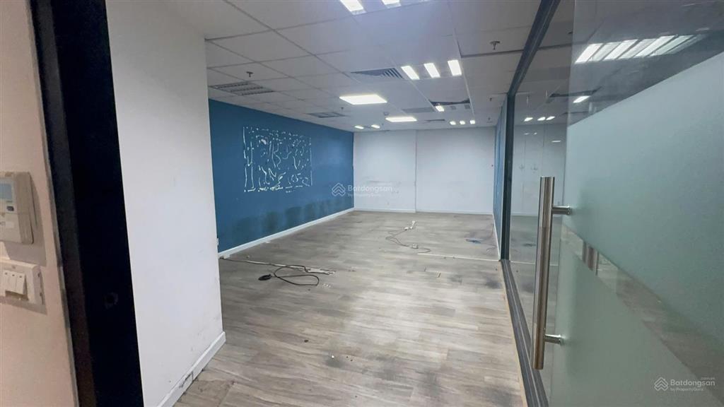 Bql cho thuê imperia garden nguyễn tuân 300m2 cắt từ 100m2 văn phòng có nội thất theo yêu cầu