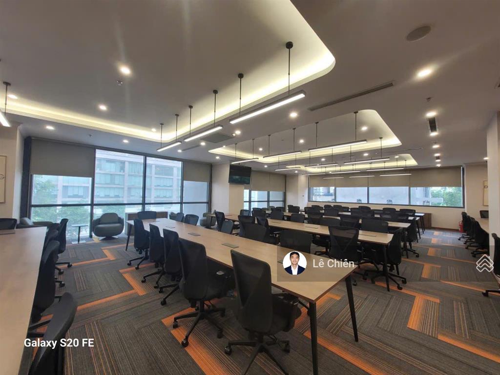 Bql cho thuê vp viwaseen 48 tố hữu 1000m2 có cắt nhỏ từ 200m2 sẵn nội thất cơ bản đẹp vào luôn
