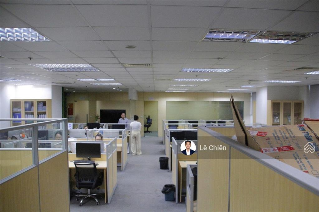 Bql cho thuê vp vimeco nguyễn chánh 500m2 cắt nhỏ từ 150m2 nội thất cơ bản vào được luôn