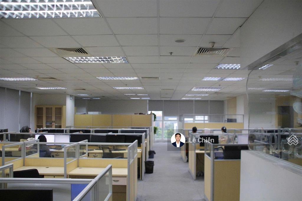 Bql cho thuê vp vimeco nguyễn chánh 500m2 cắt nhỏ từ 150m2 nội thất cơ bản vào được luôn