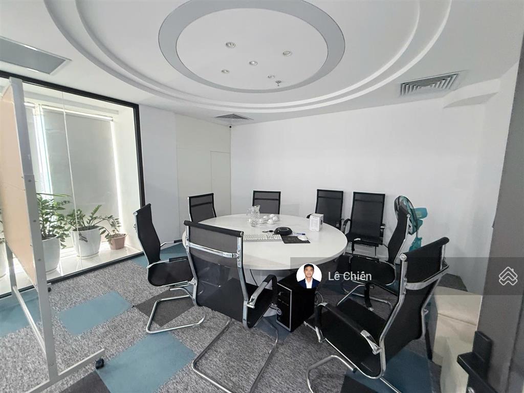 Cđt nhượng vp n05 hoàng đạo thúy 500m2 cắt nhỏ từ 100m2 có sẵn nội thất vào được luôn