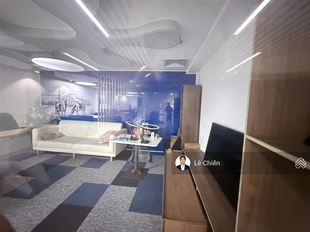 Cđt nhượng vp n05 hoàng đạo thúy 500m2 cắt nhỏ từ 100m2 có sẵn nội thất vào được luôn