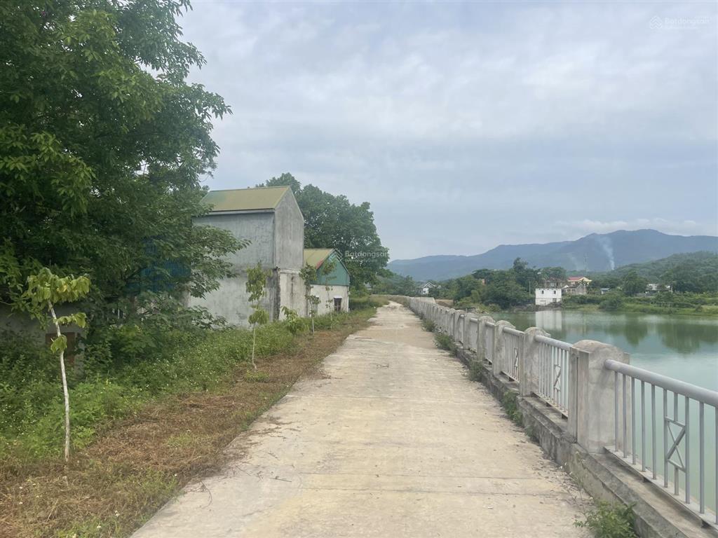 Lô đất hiếm bám sông bùi trung tâm lương sơn