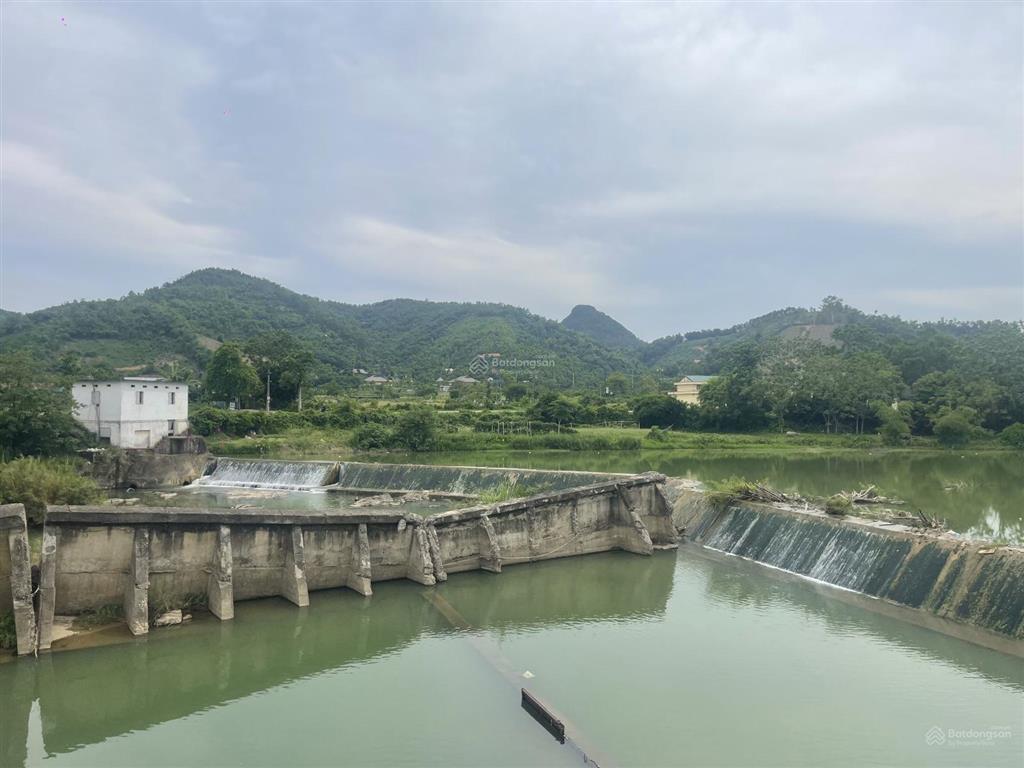 Lô đất hiếm bám sông bùi trung tâm lương sơn