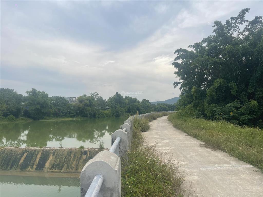 Lô đất hiếm bám sông bùi trung tâm lương sơn