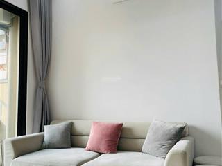 Gia đình cần cho thuê cc 60m2 green star, 2 phòng ngủ và 2 vs, đầy đủ đồ đường phạm văn đồng, hn