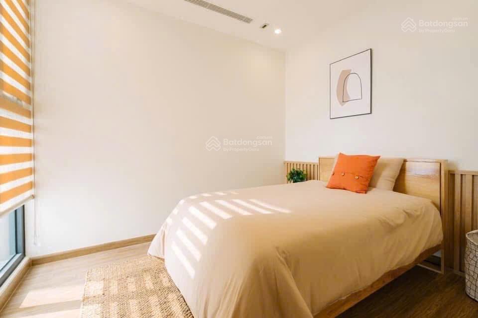 Cần bán gấp 70m2 chung cư thái hà bca giá 5,x tỷ 2pn và 2vs, nội thất đẹp, 43 phạm văn đồng