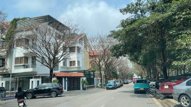Cần cho thuê căn 140m2 thuê biệt thự thành phố giao lưu, nhà mới hoàn thiện đẹp phạm văn đồng