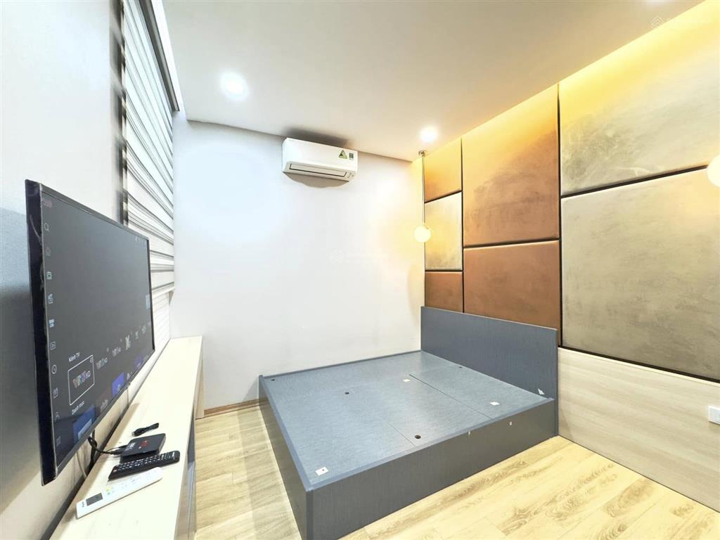 Chính chủ bán căn 2 ngủ, 74m2 view hồ toà hh thái hà epic home, thành phố giao lưu, phạm văn đồng