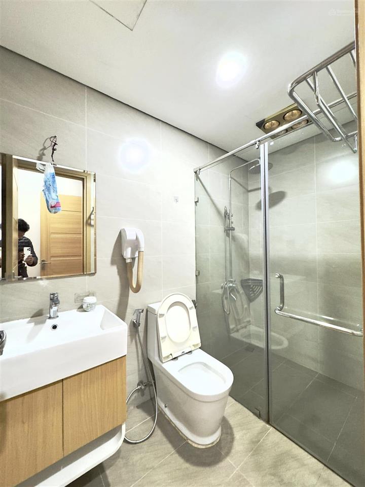 Chính chủ bán căn 2 ngủ, 74m2 view hồ toà hh thái hà epic home, thành phố giao lưu, phạm văn đồng