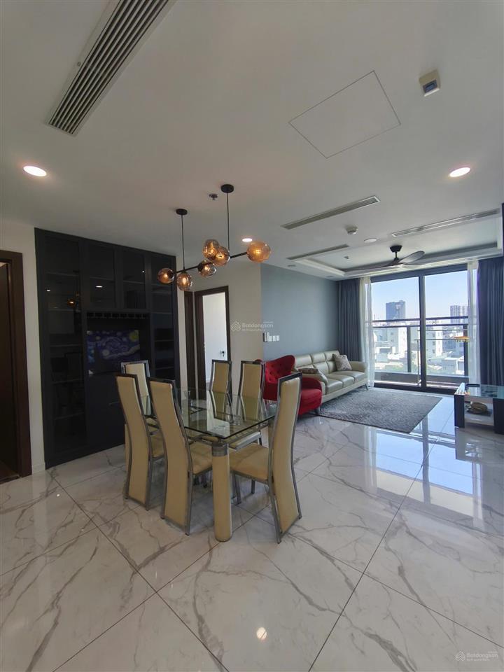 Em còn 1 căn hiếm có giá hời dự án chỉ 7,8 tỷ/căn (3pn 2wc  106m2) sunshine sky city.  em phan