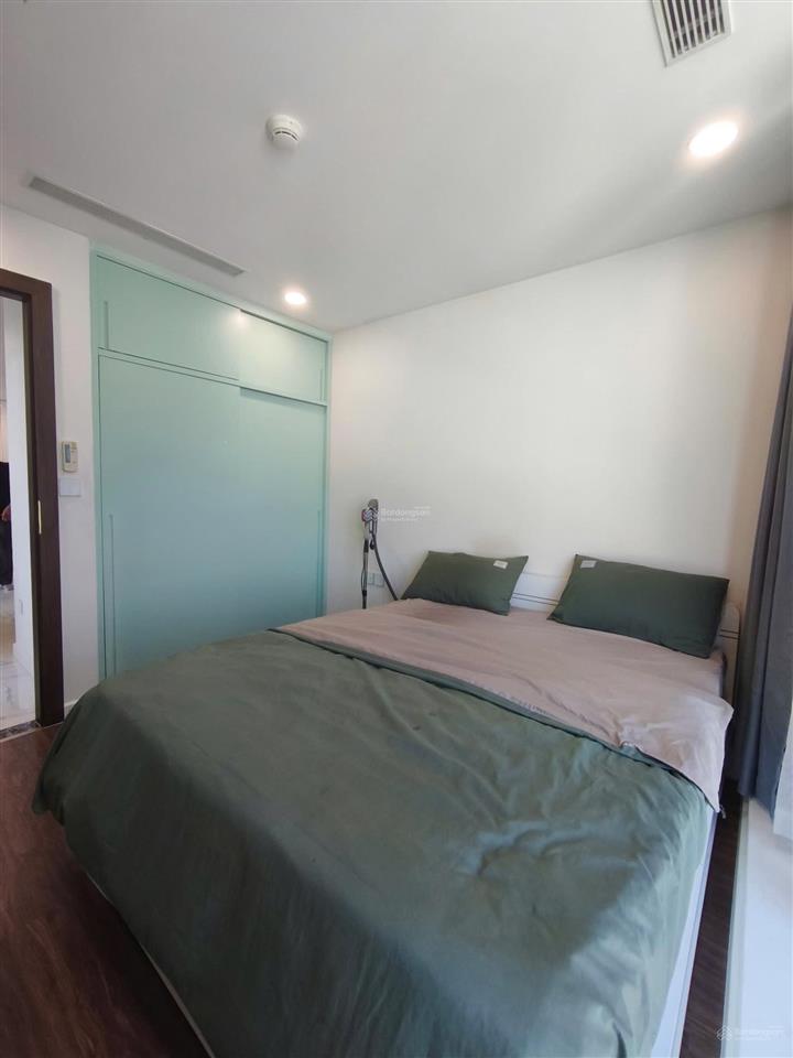 Em còn 1 căn hiếm có giá hời dự án chỉ 7,8 tỷ/căn (3pn 2wc  106m2) sunshine sky city.  em phan