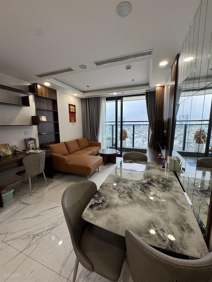Cho thuê căn hộ lầu cao sunshine sky city 2pn và 2wc, full nội thất. giá chỉ 17 triệu/tháng.