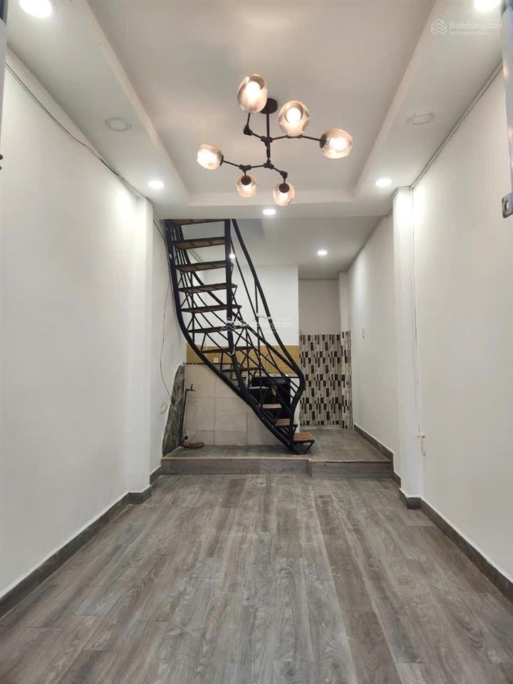 Chính chủ cần bán gấp nhà hẻm ngô gia tự phường vườn lài , quận 10 cũ . giá 4.5 tỷ . hh cho mg