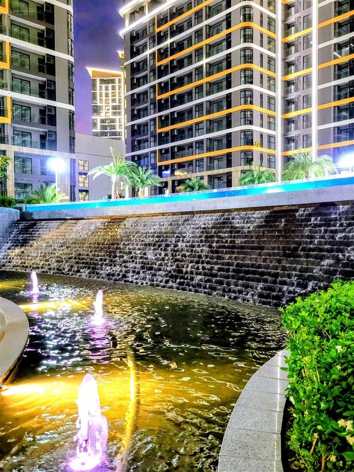 Hiếm có 1 căn 1pn+ giảm sốc 400 triệu view hồ bơi 3 tầng the opus one, ck 14%, htls 60 tháng