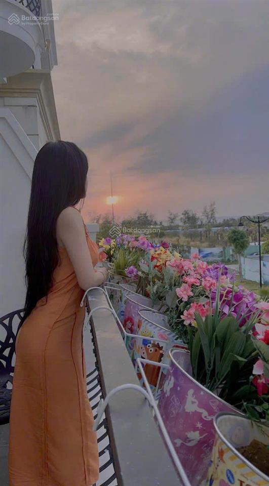 Chính chủ cần tiền nên bán rẻ hơn với giá mua ban đầu. căn in01xx tại grand world phú quốc. full