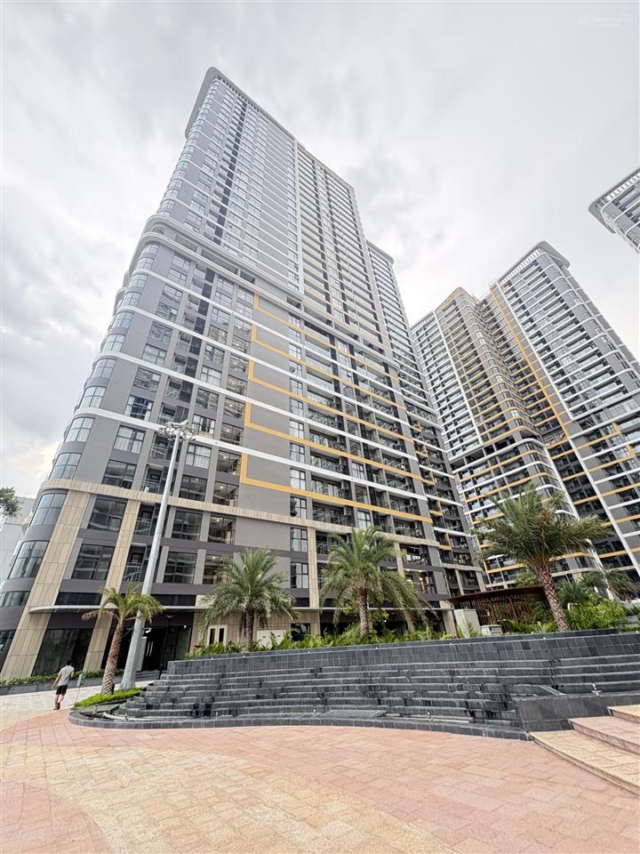 Cần cho thuê cặp shop be5 the beverly tại vinhomes grand park quận 9