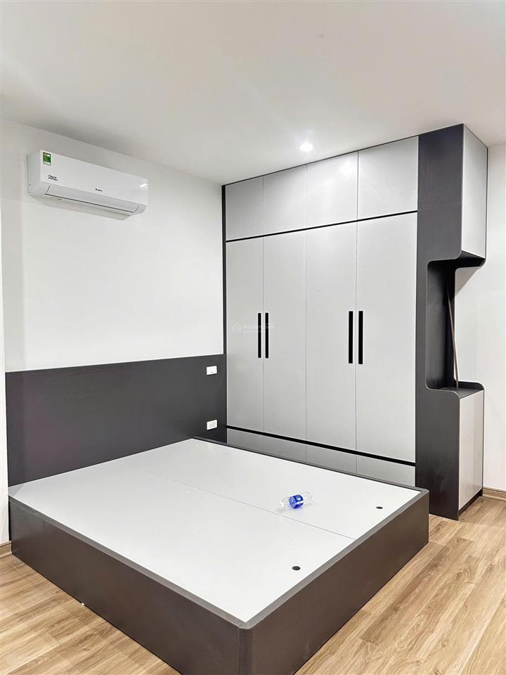 Chính chủ bán căn hộ 2pn 2wc ban công đông nam tòa golden field mỹ đình. sđt 0988 594 ***