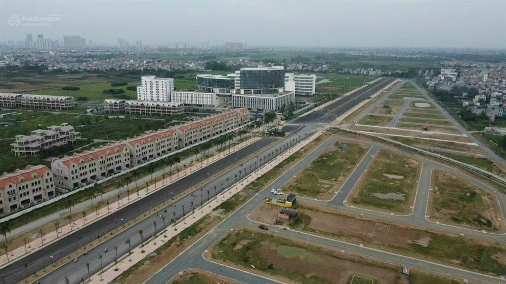 Chính chủ cần bán lô đất dịch vụ mặt đường đôi liên khu 8 diện tích 150m2